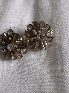 Crystal Flower Earrings - Clear Gold Accent